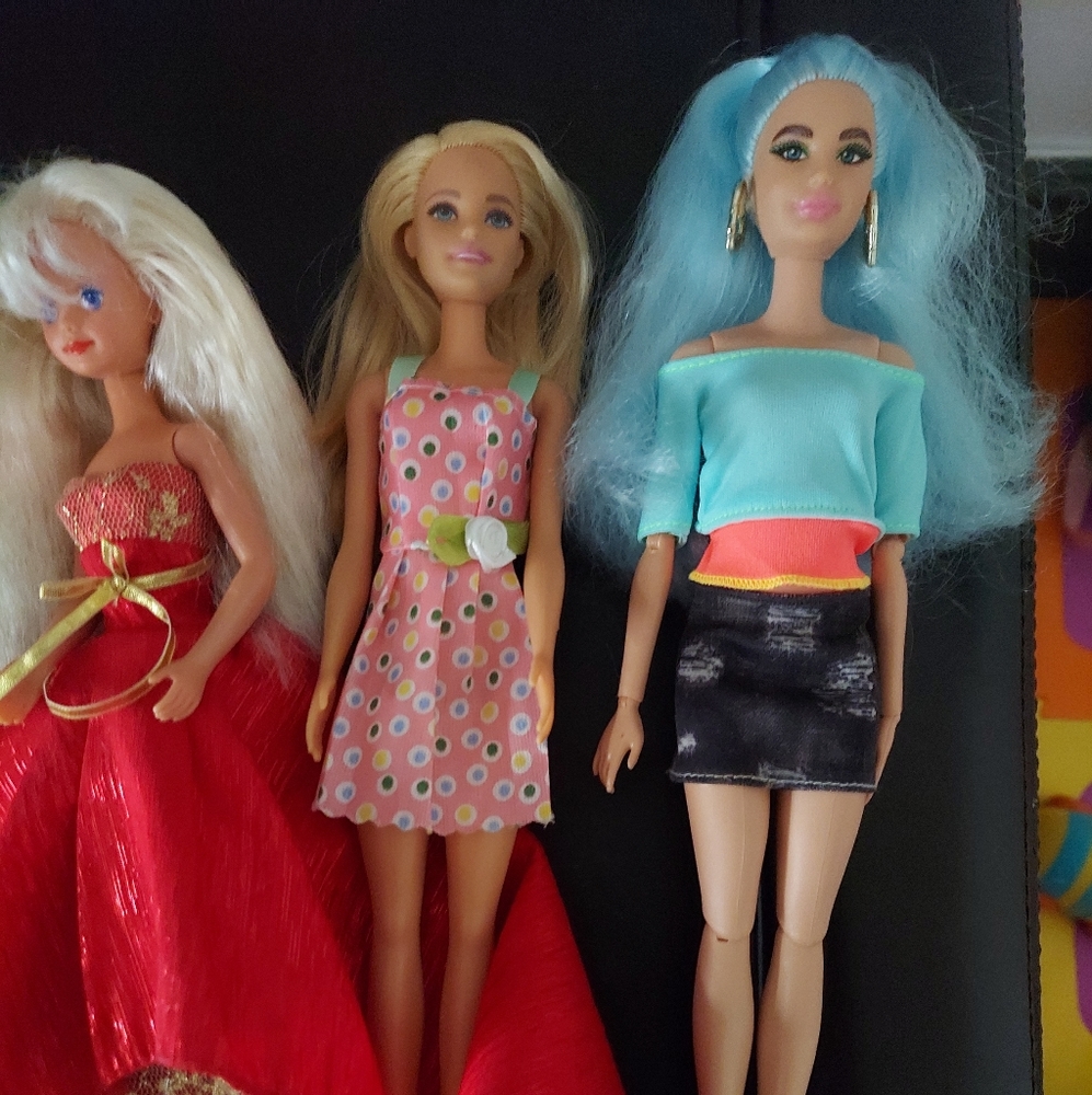 Barbie Dolls - Picture 2 of 5